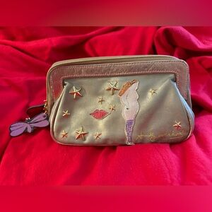 Andy Warhol cosmetics \ clutch bag gold Stiletto 9”W X 5”H